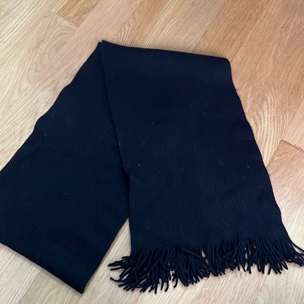 Black scarf